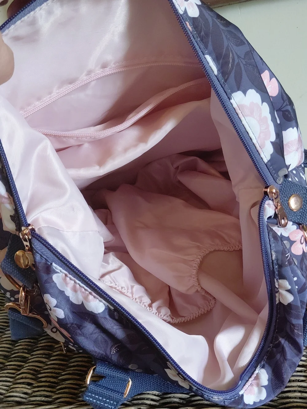 Sarah Wells Lizzy 'Le Floral' Bag
